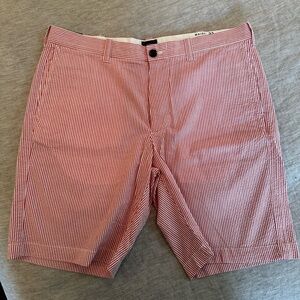 JCrew Mens 9” Shorts (size 33)